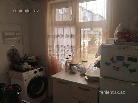 Satılır 3 otaqlı köhnə tikili 70 m²