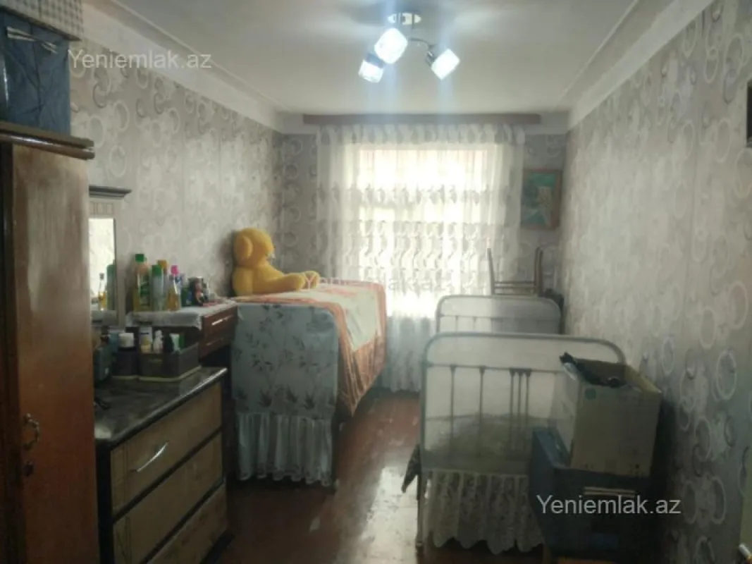 Satılır 3 otaqlı köhnə tikili 70 m²