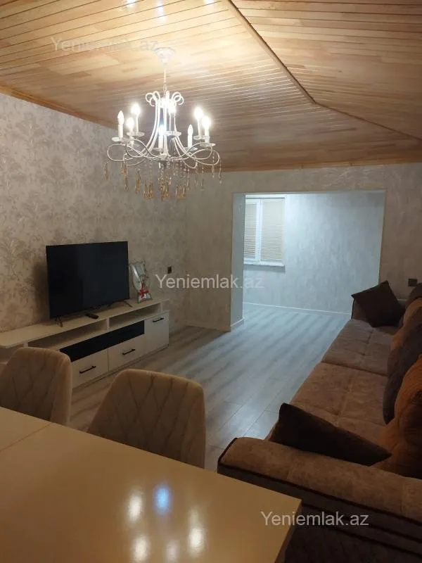 Satılır 3 otaqlı köhnə tikili 70 m²