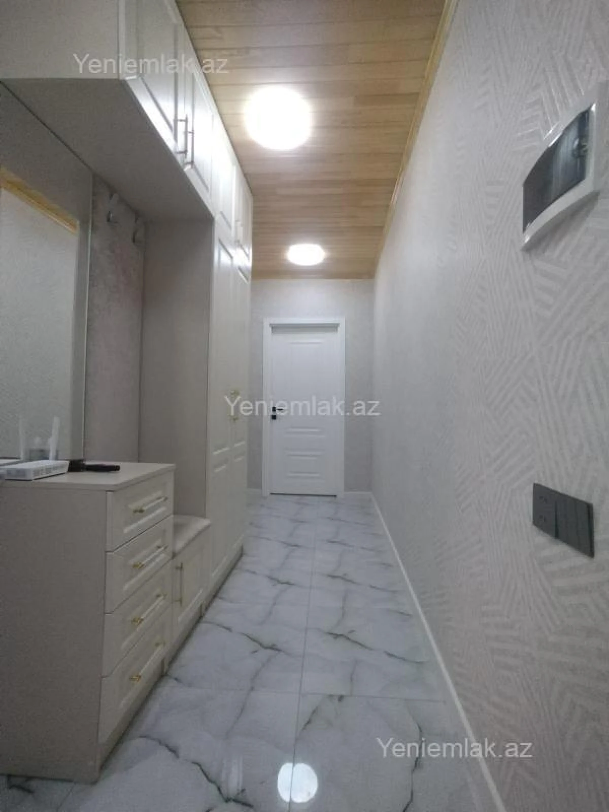 Satılır 3 otaqlı köhnə tikili 70 m²