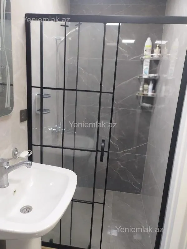 Satılır 3 otaqlı köhnə tikili 70 m²
