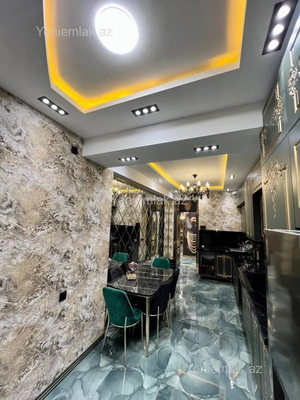 Satılır 3 otaqlı yeni tikili 116.5 m²