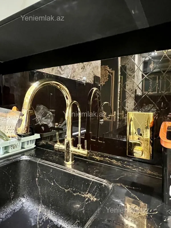 Satılır 3 otaqlı yeni tikili 116.5 m²