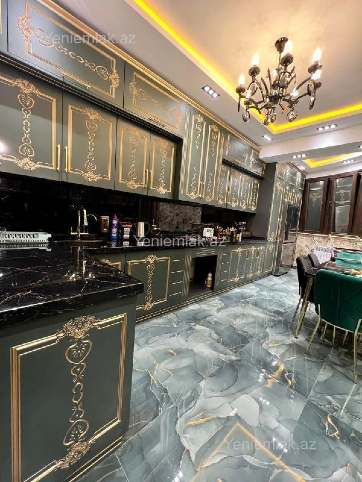 Satılır 3 otaqlı yeni tikili 116.5 m²