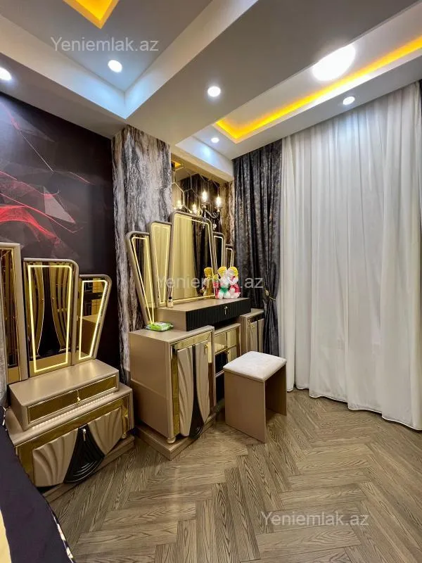 Satılır 3 otaqlı yeni tikili 116.5 m²