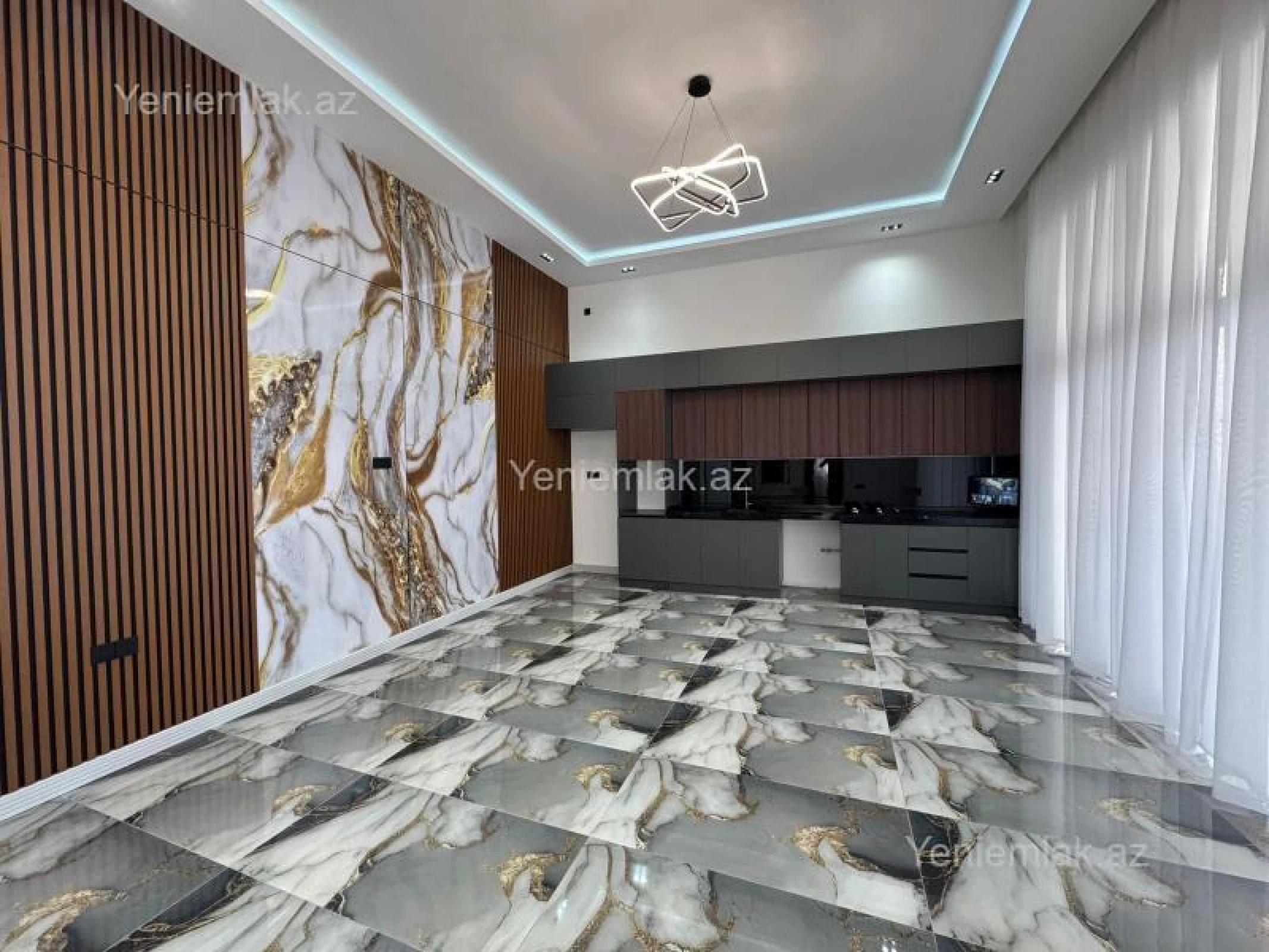 Satılır 4 otaqlı həyət evi 230 m²