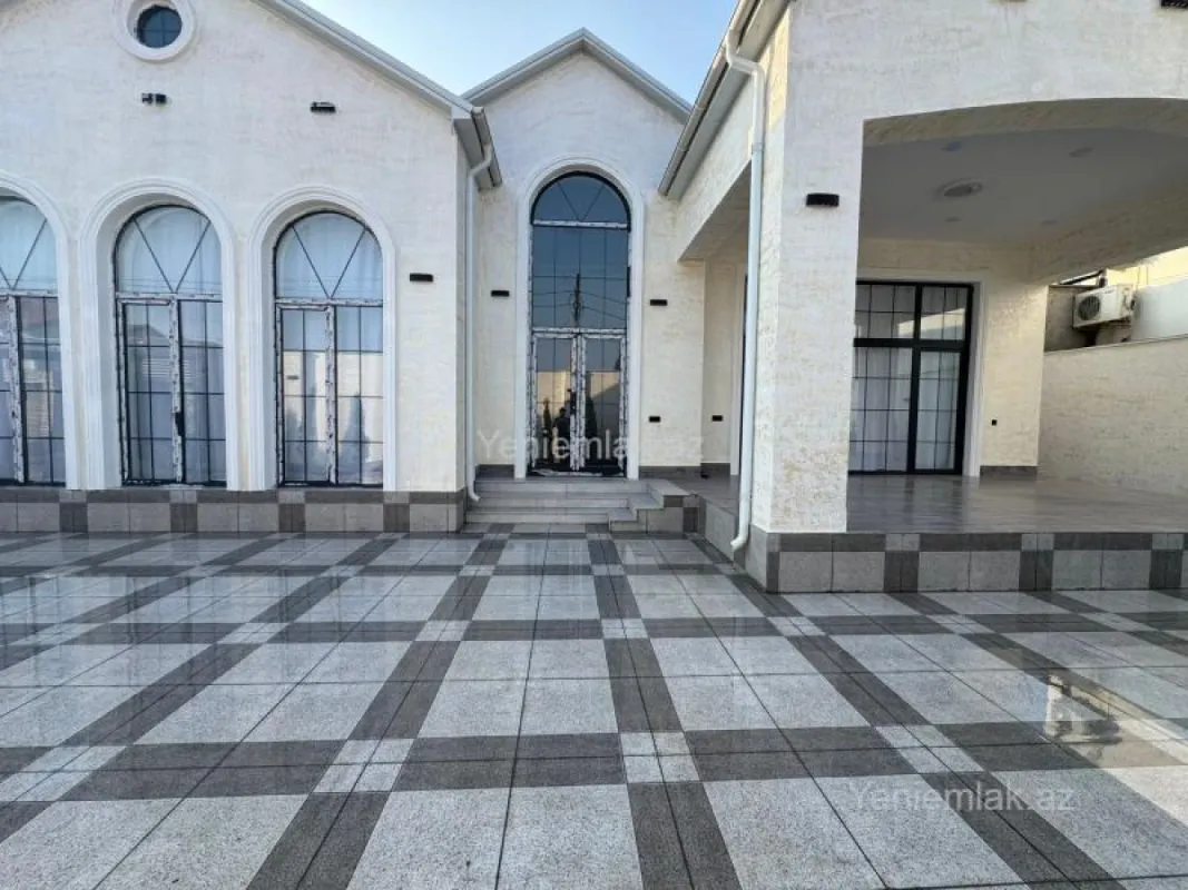 Satılır 4 otaqlı həyət evi 230 m²