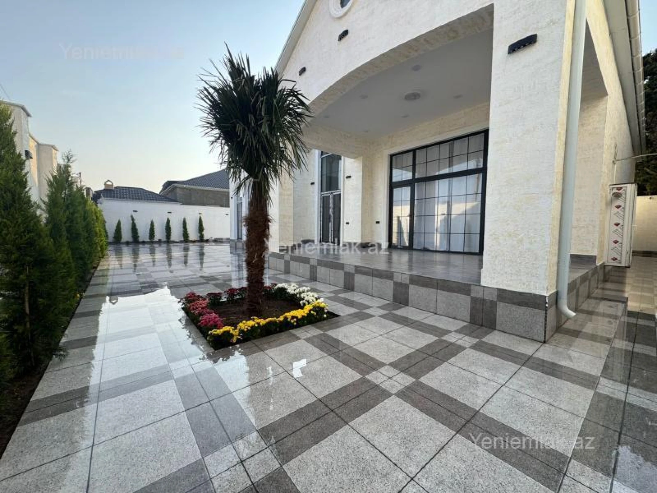 Satılır 4 otaqlı həyət evi 230 m²