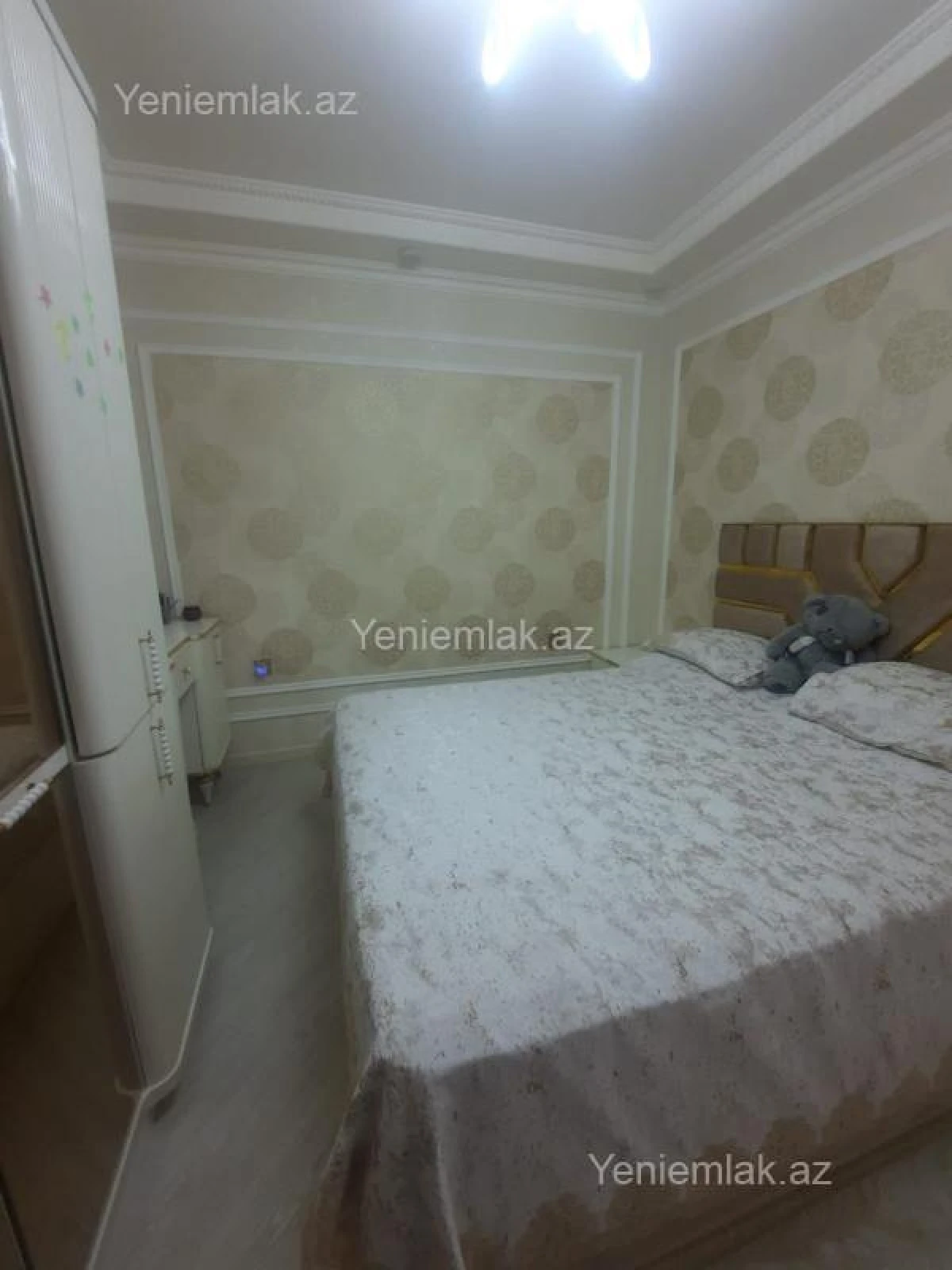 Satılır 5 otaqlı köhnə tikili 130 m²