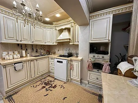 Satılır 5 otaqlı köhnə tikili 130 m² — Bakı, Sabunçu 5 otaq 130.00 m²