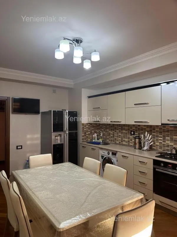 Satılır 3 otaqlı yeni tikili 136 m²