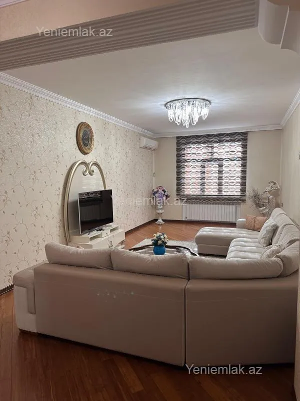 Satılır 3 otaqlı yeni tikili 136 m²