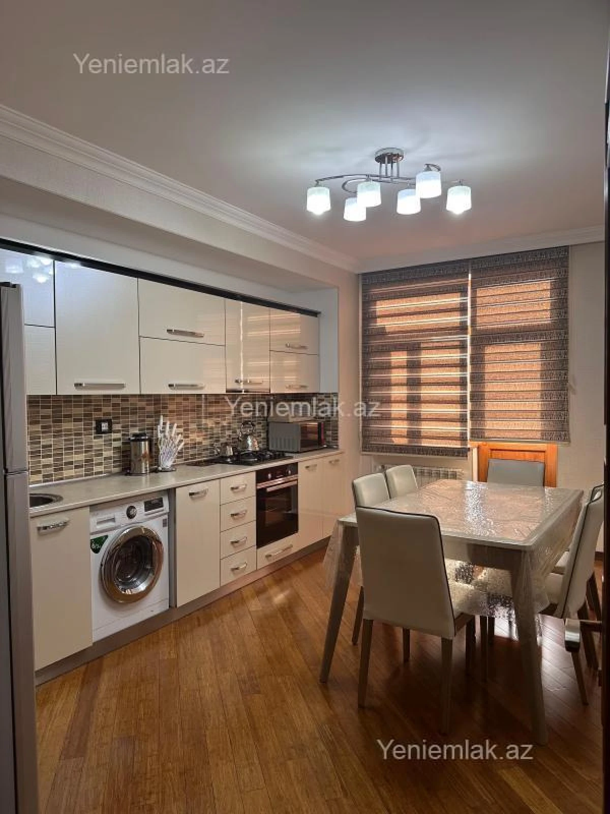 Satılır 3 otaqlı yeni tikili 136 m²