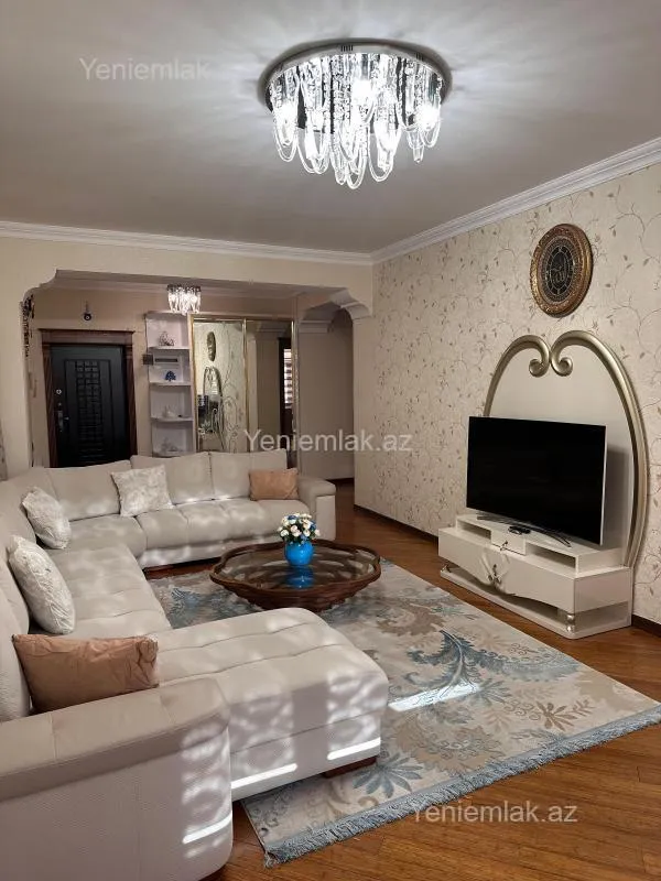 Satılır 3 otaqlı yeni tikili 136 m²