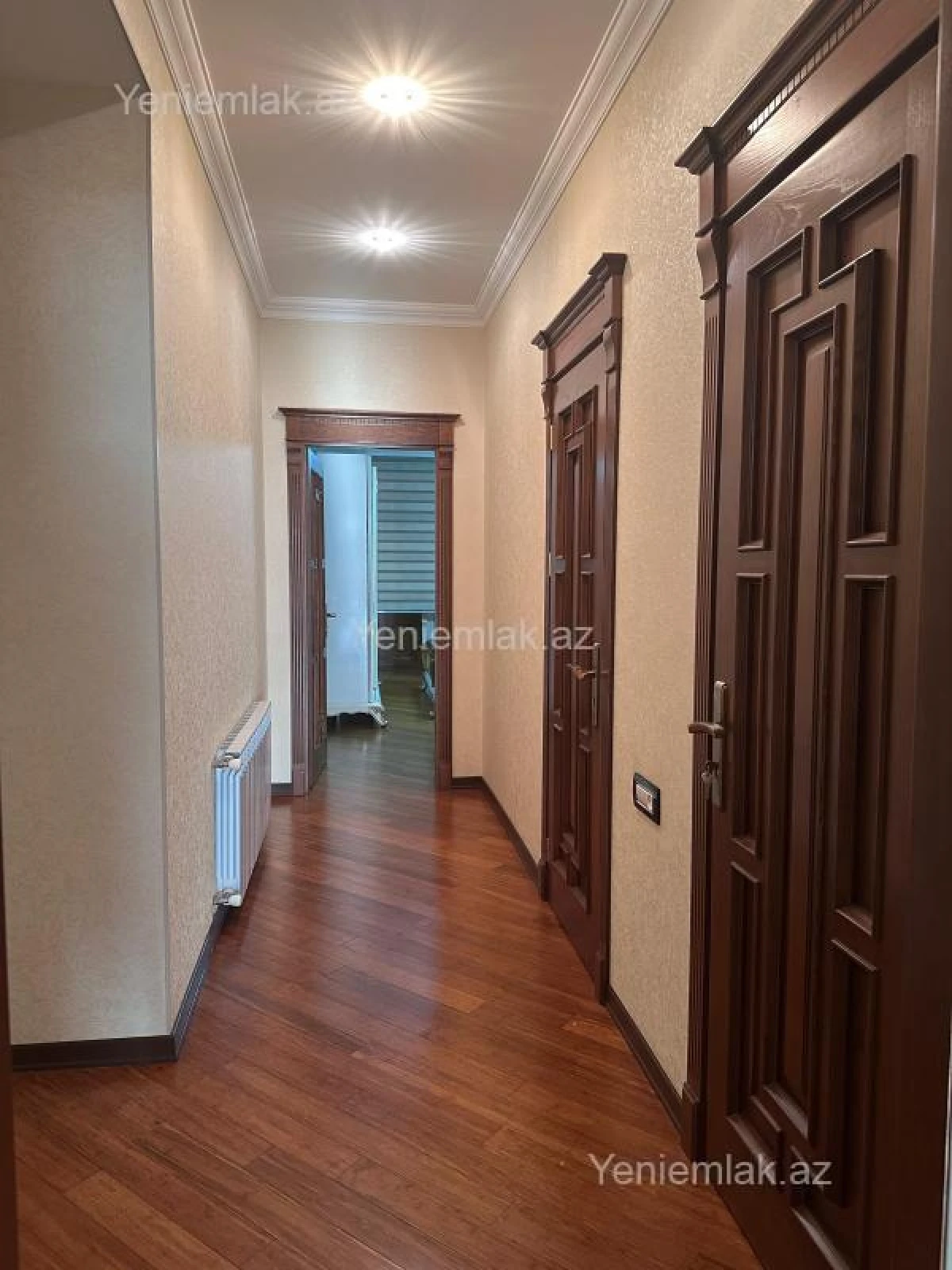 Satılır 3 otaqlı yeni tikili 136 m²
