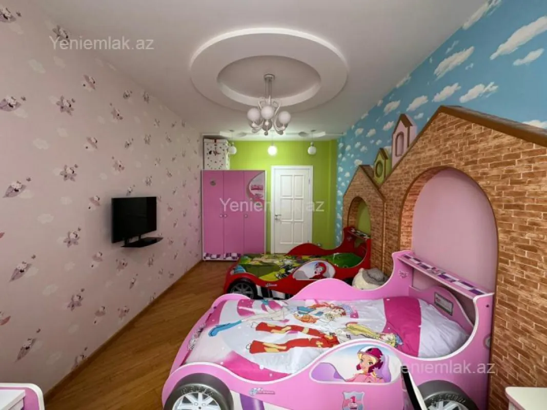 Satılır 4 otaqlı yeni tikili 188 m²