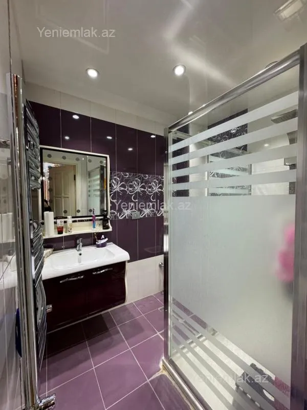 Satılır 4 otaqlı yeni tikili 188 m²