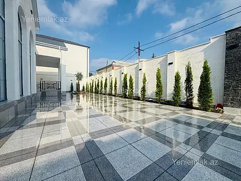 Satılır 4 otaqlı həyət evi 250 m²