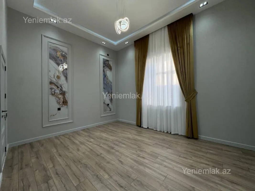Satılır 4 otaqlı həyət evi 250 m²