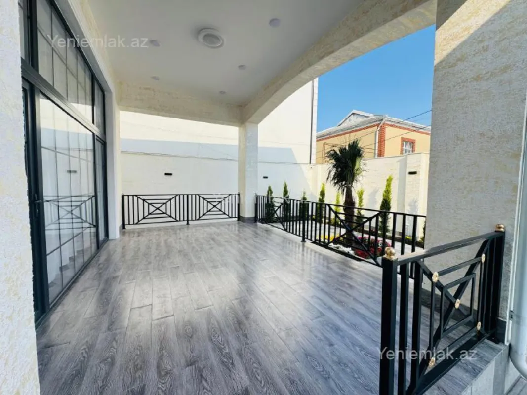 Satılır 4 otaqlı həyət evi 250 m²