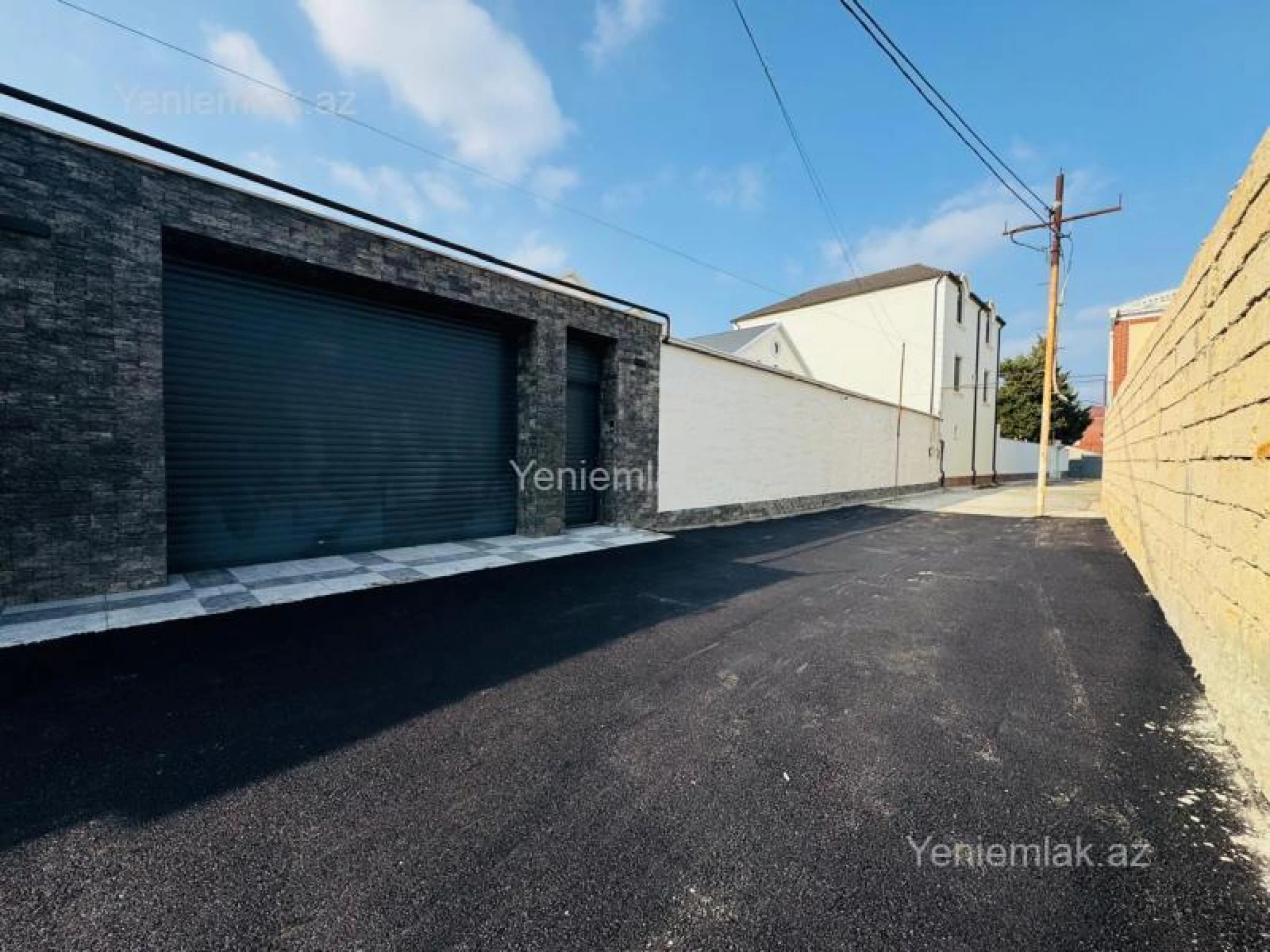 Satılır 4 otaqlı həyət evi 250 m²