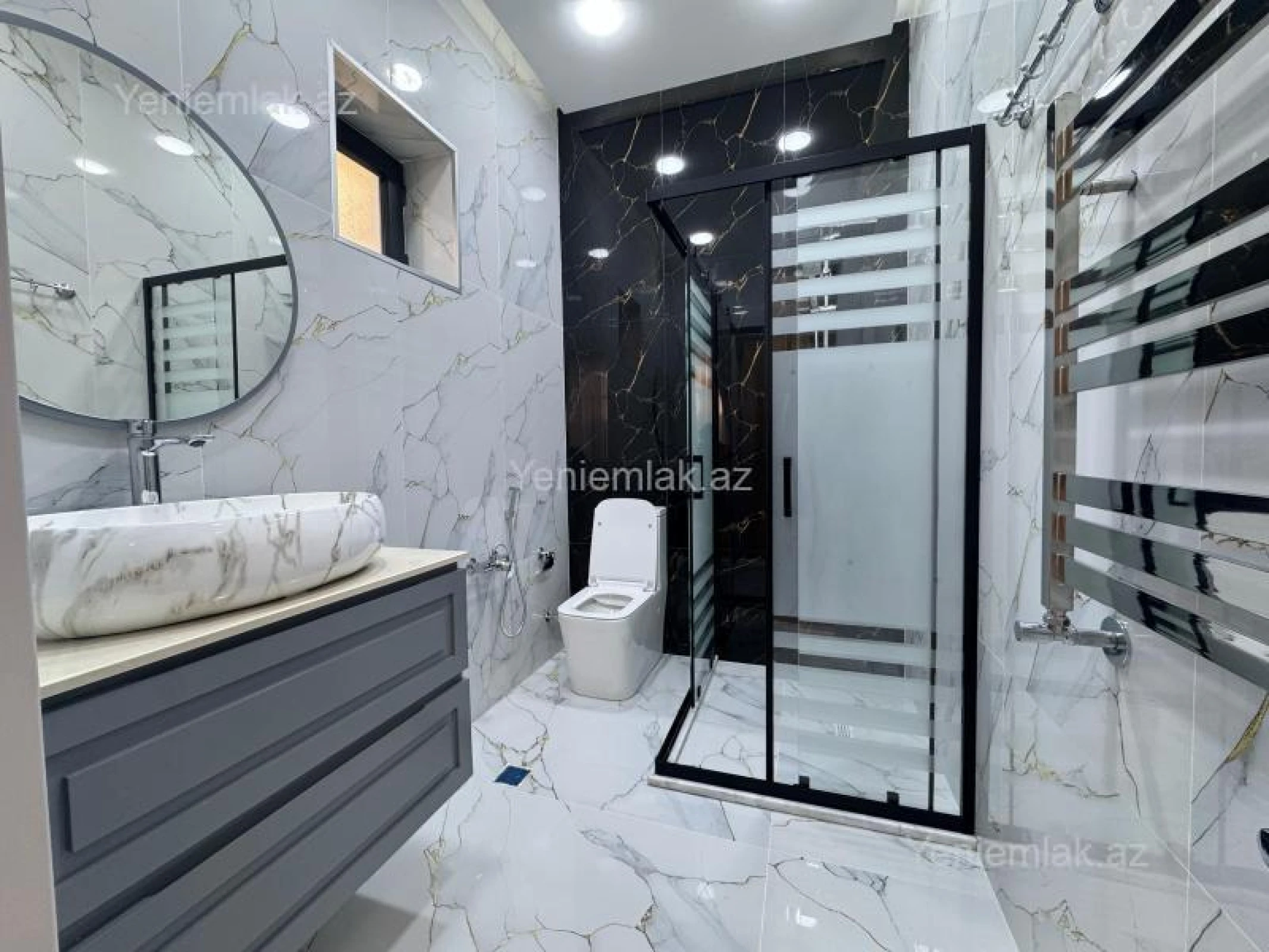 Satılır 4 otaqlı həyət evi 250 m²