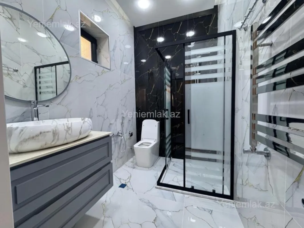 Satılır 4 otaqlı həyət evi 250 m²