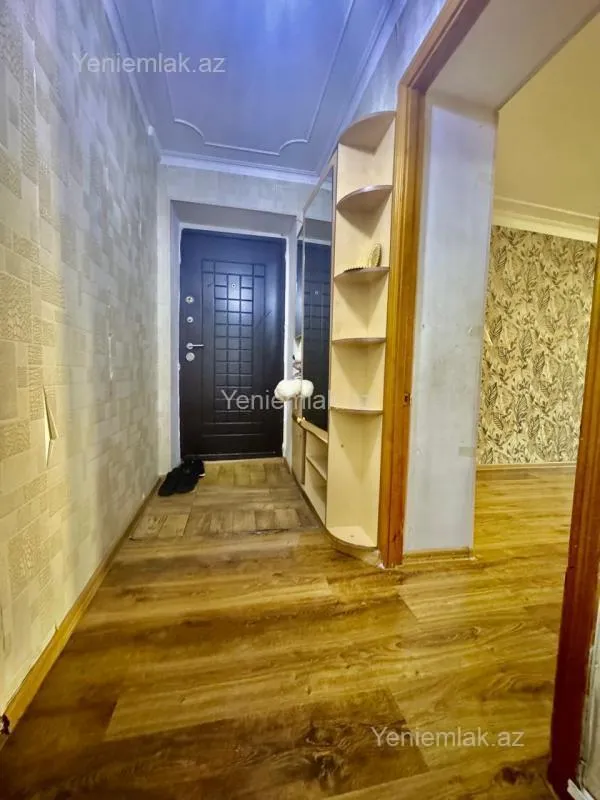 Satılır 3 otaqlı köhnə tikili 80 m²