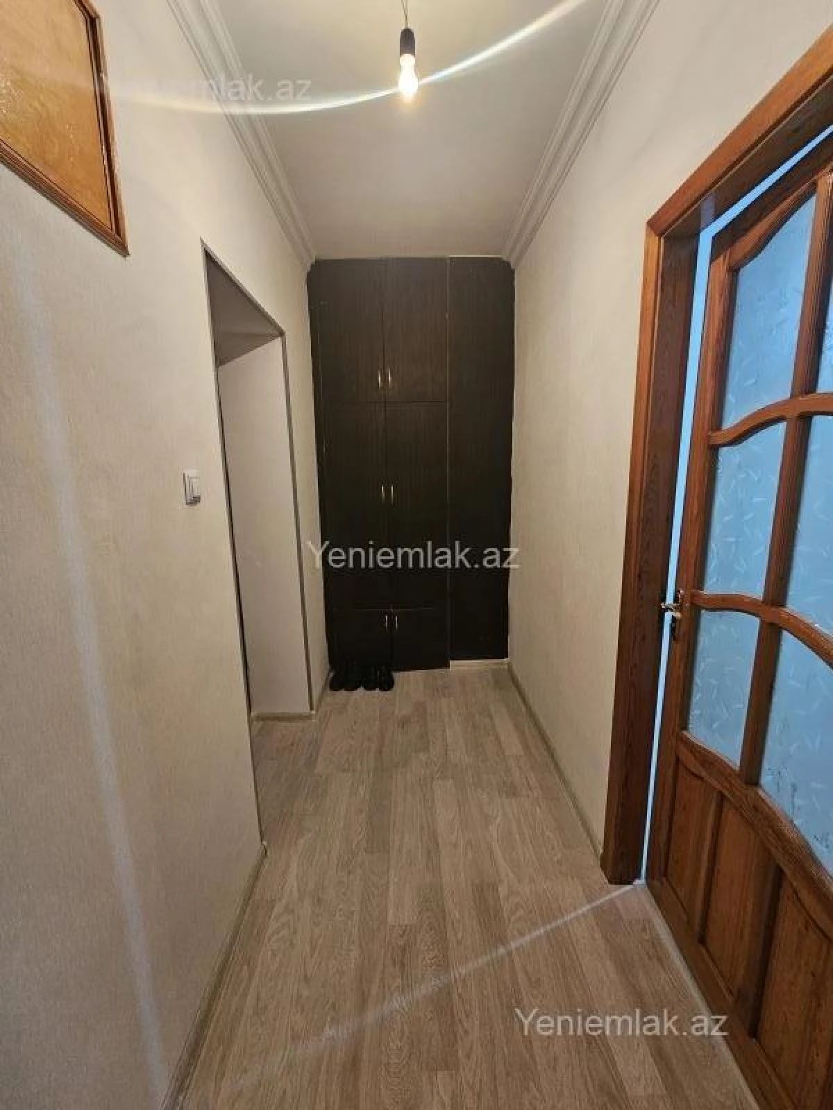 Satılır 2 otaqlı köhnə tikili 56 m²