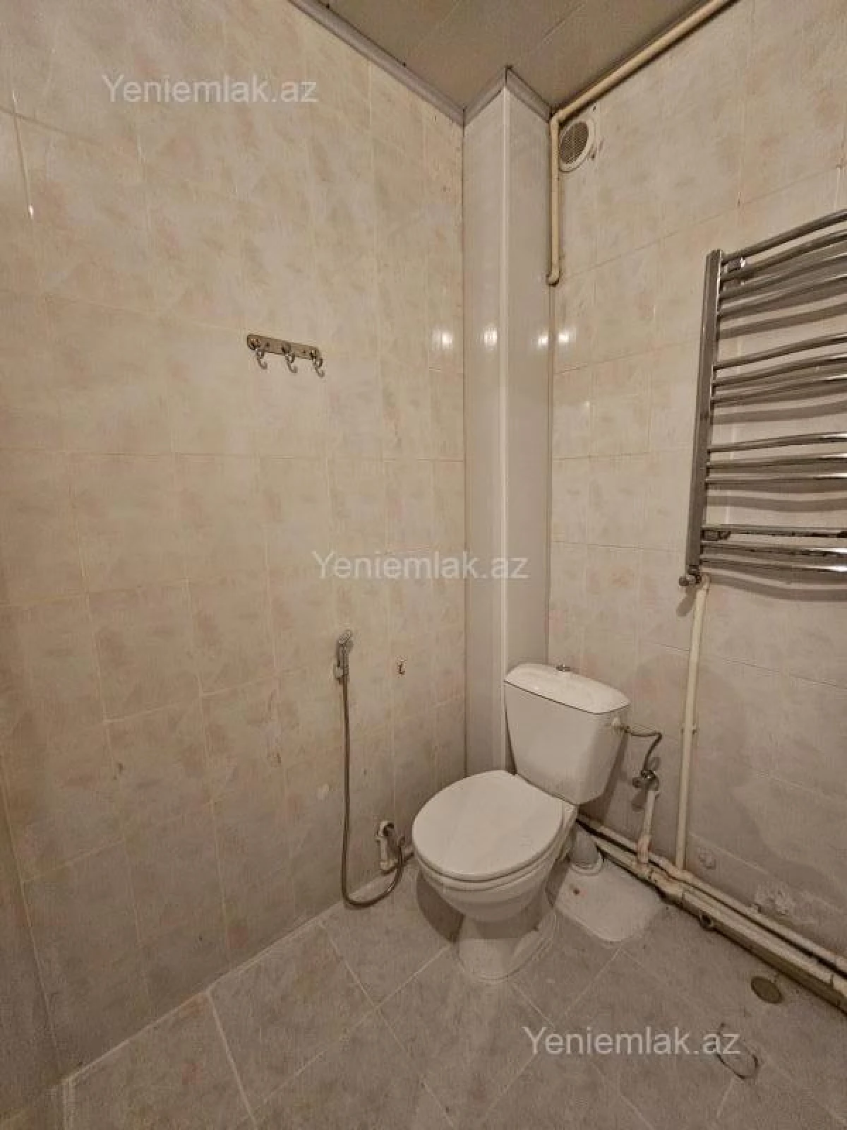 Satılır 2 otaqlı köhnə tikili 56 m²