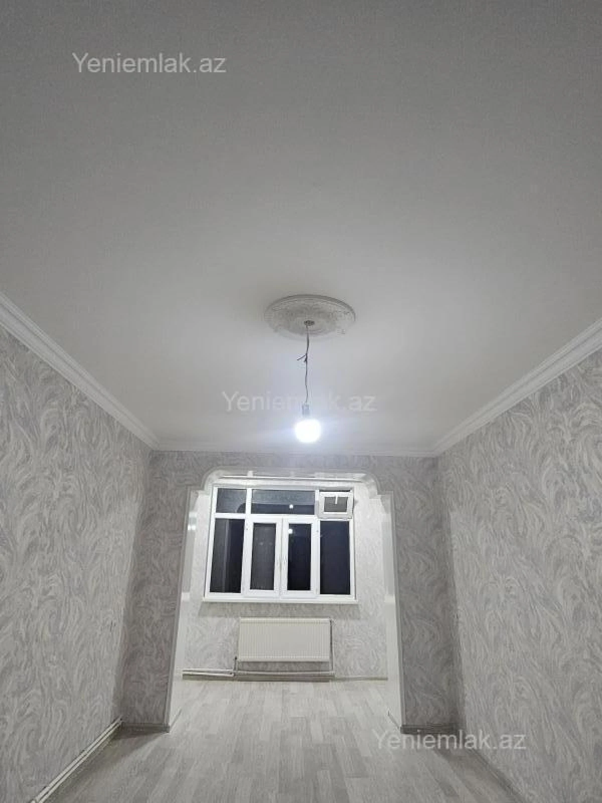 Satılır 2 otaqlı köhnə tikili 56 m²