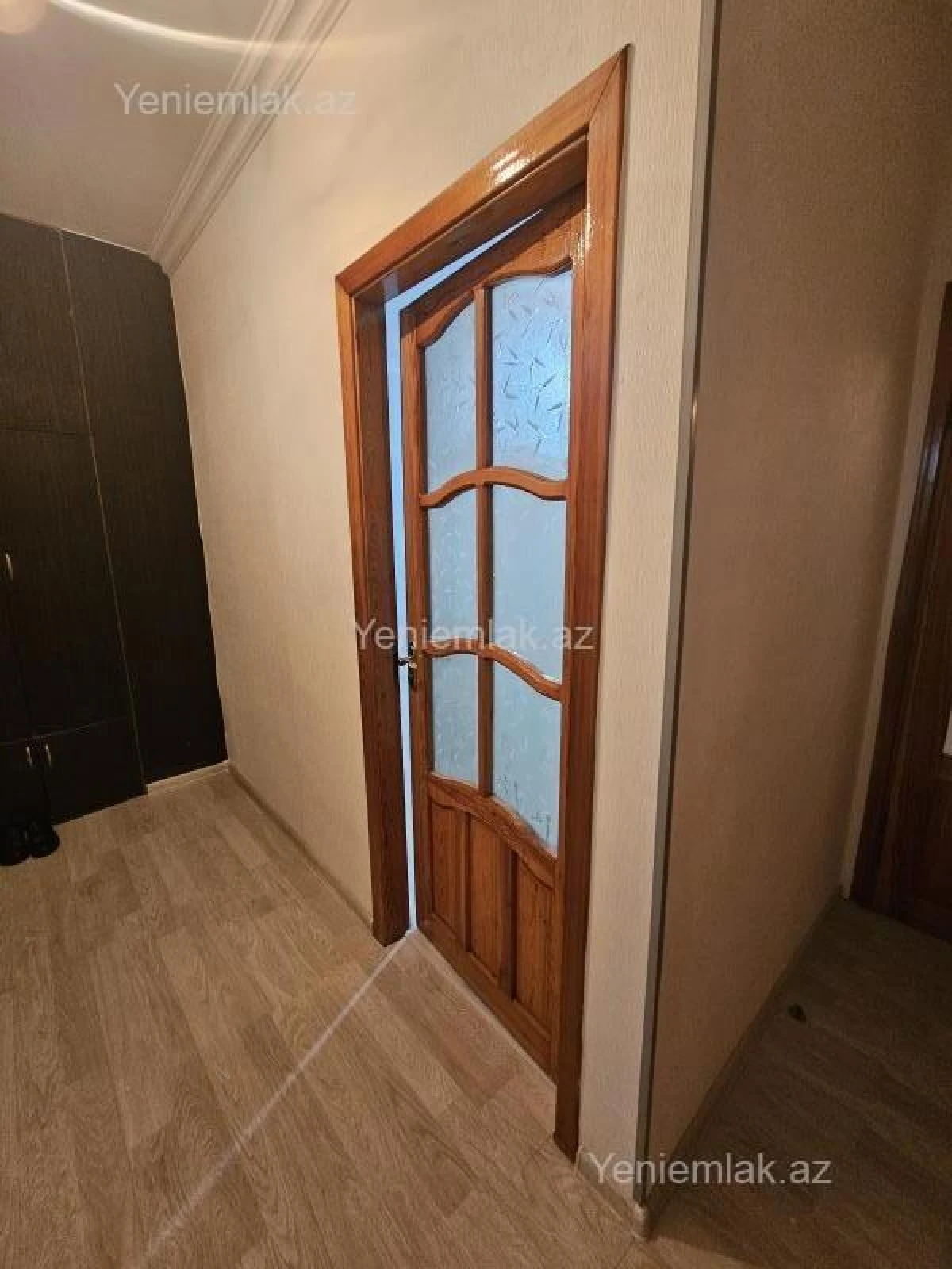 Satılır 2 otaqlı köhnə tikili 56 m²