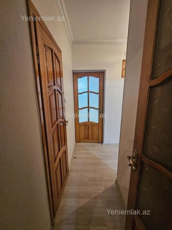 Satılır 2 otaqlı köhnə tikili 56 m²
