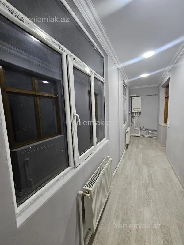 Satılır 2 otaqlı köhnə tikili 56 m²