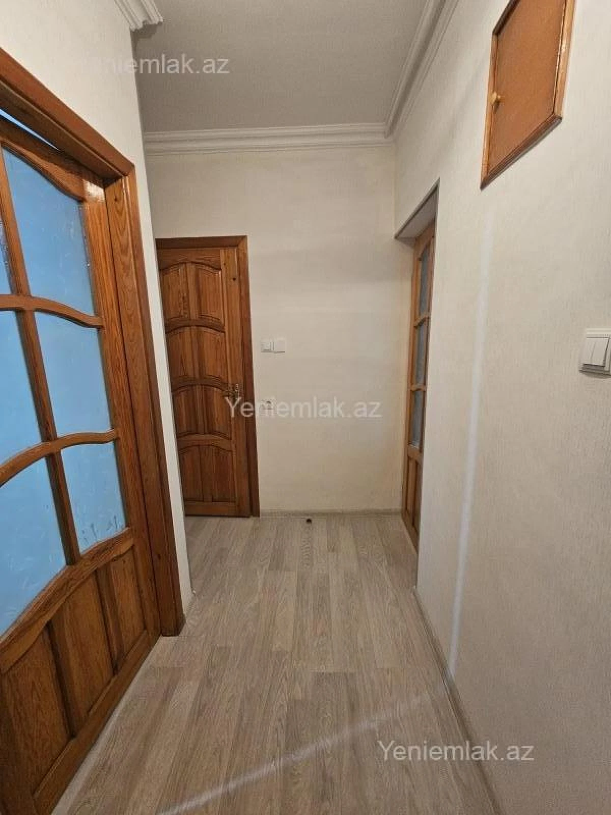 Satılır 2 otaqlı köhnə tikili 56 m²