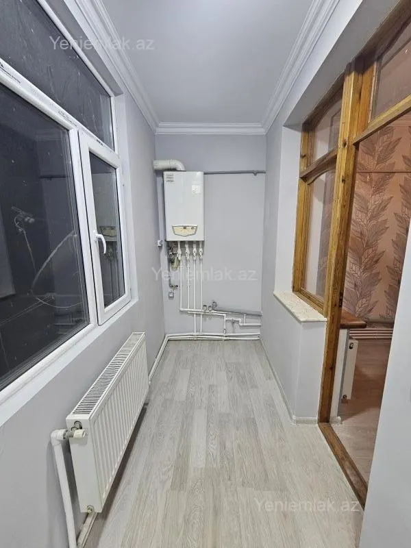 Satılır 2 otaqlı köhnə tikili 56 m²