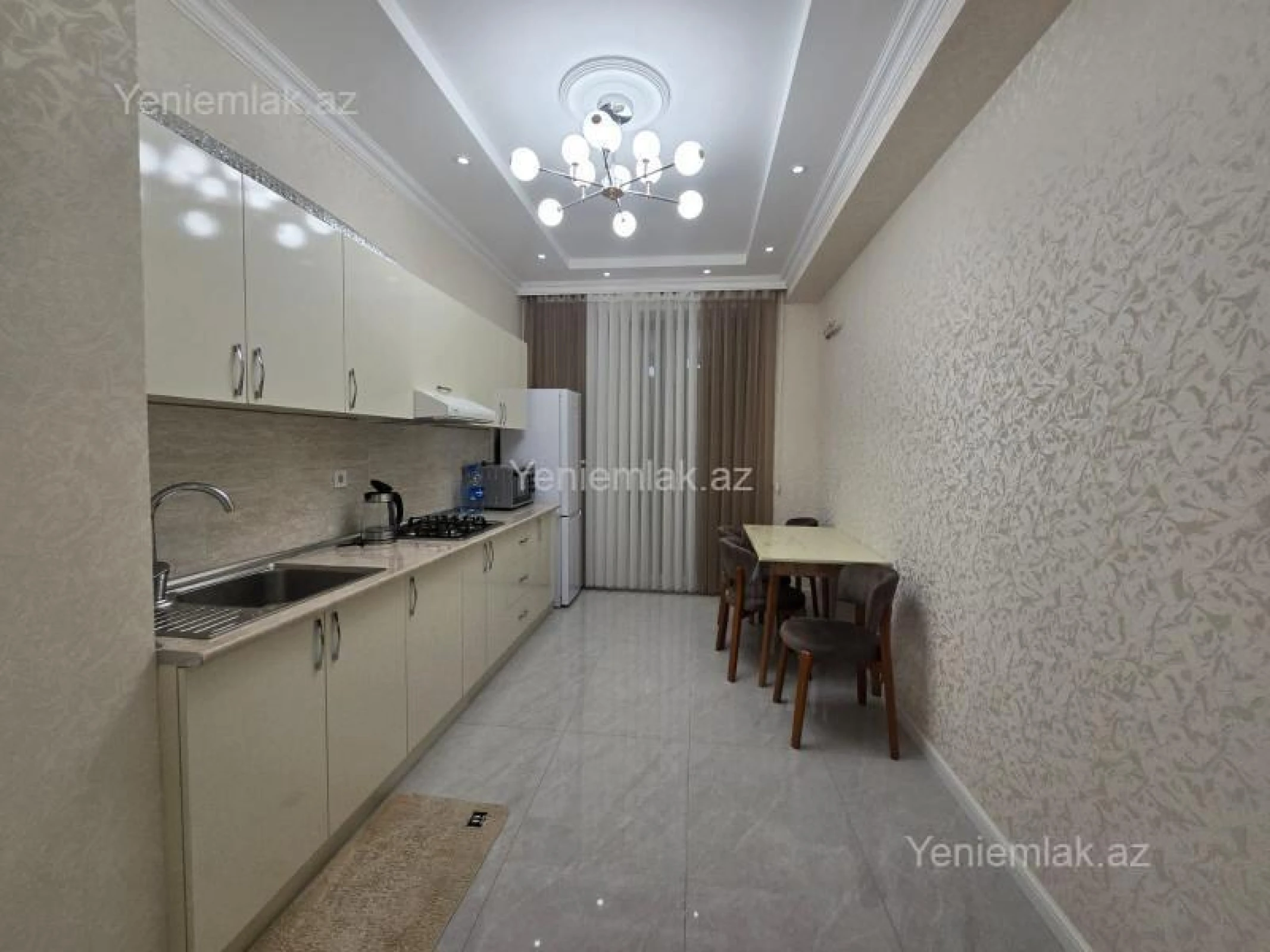 Satılır 2 otaqlı yeni tikili 84 m²