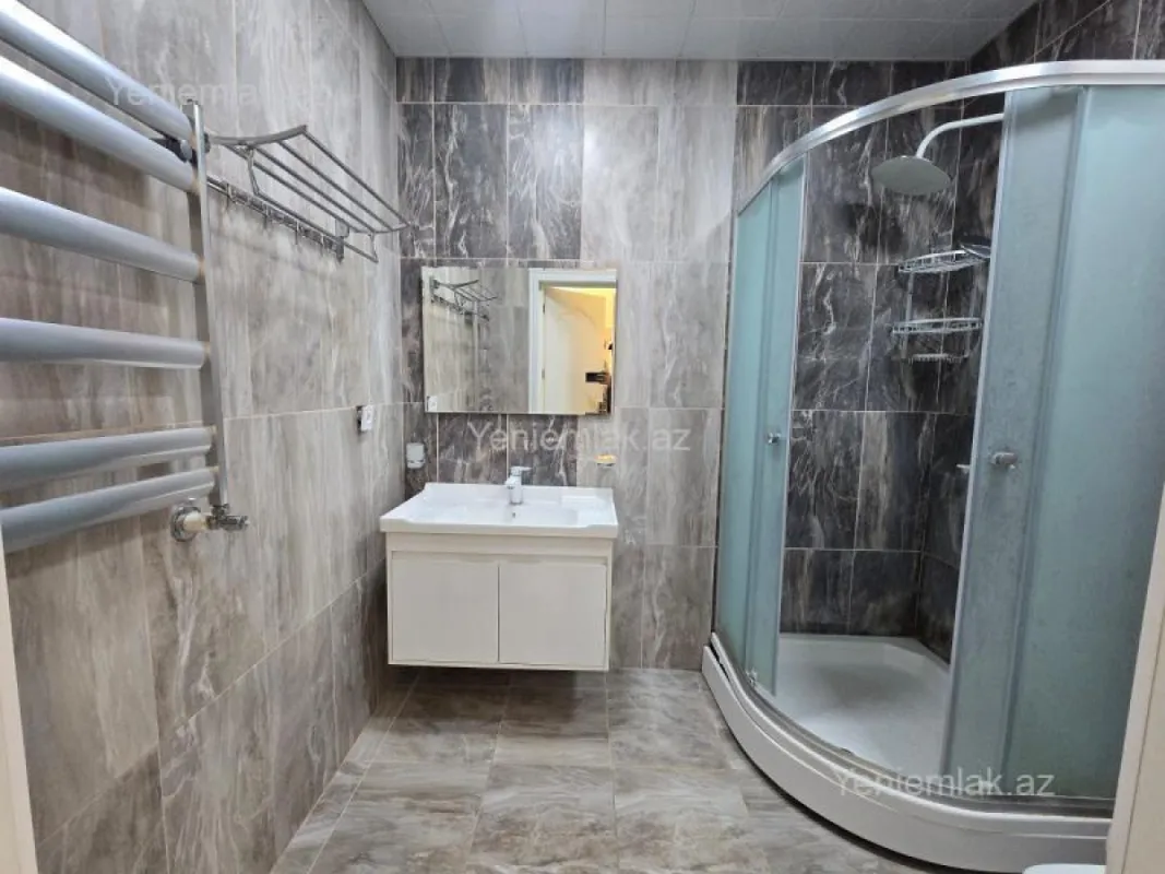 Satılır 2 otaqlı yeni tikili 84 m²