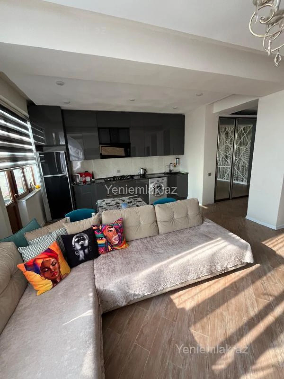 Satılır 3 otaqlı yeni tikili 95 m²