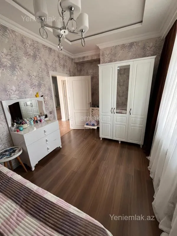 Satılır 3 otaqlı yeni tikili 95 m²