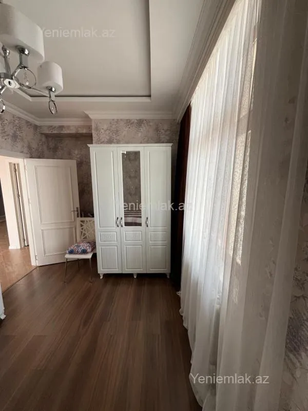 Satılır 3 otaqlı yeni tikili 95 m²