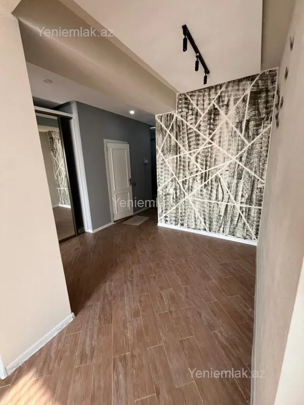 Satılır 3 otaqlı yeni tikili 95 m²