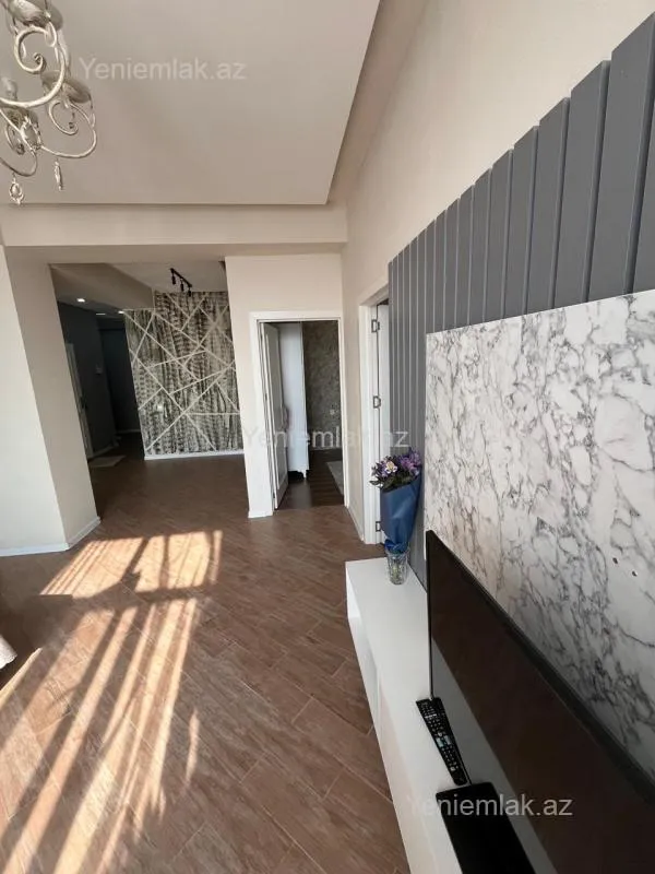 Satılır 3 otaqlı yeni tikili 95 m²