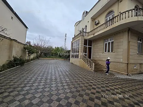 Satılır 6 otaqlı həyət evi 280 m²