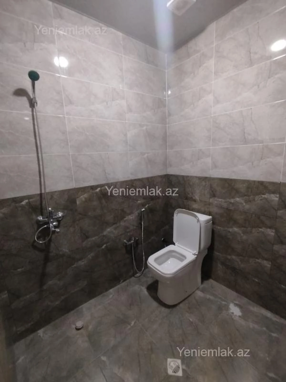 Satılır 2 otaqlı yeni tikili 67 m²