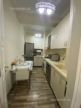 Satılır 2 otaqlı yeni tikili 60 m²