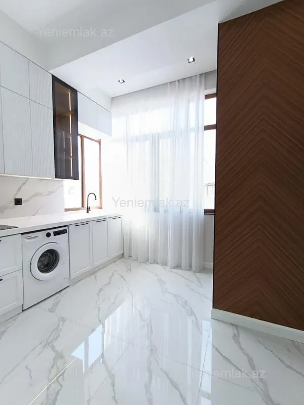 Satılır 3 otaqlı yeni tikili 85 m²