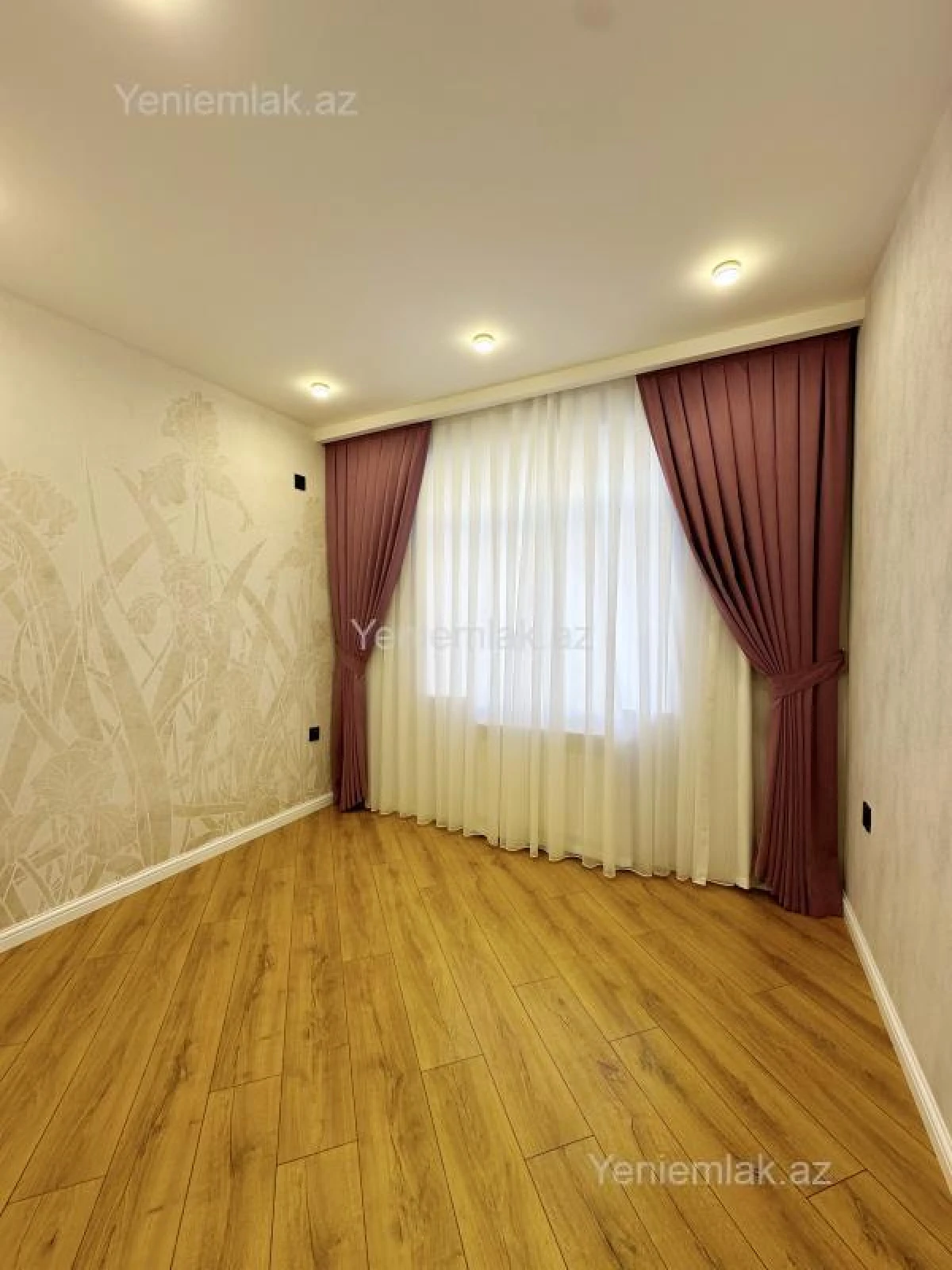Satılır 3 otaqlı köhnə tikili 65 m²