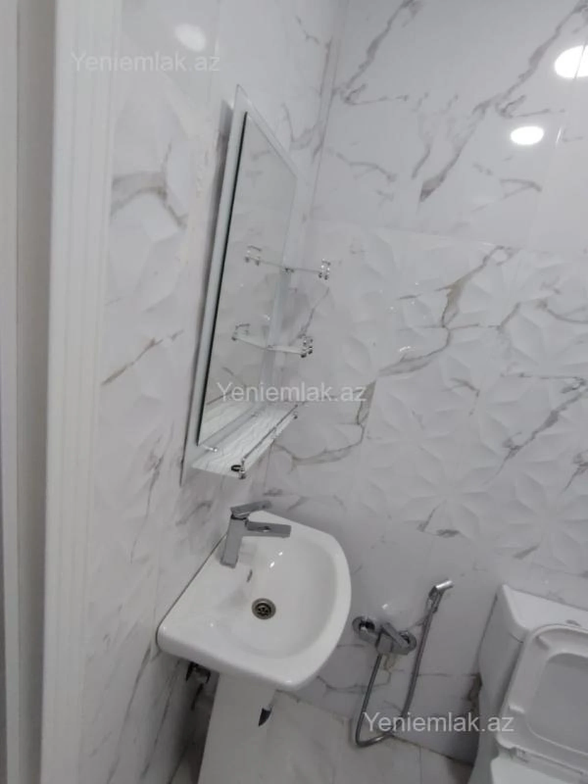 Satılır 2 otaqlı yeni tikili 45 m²