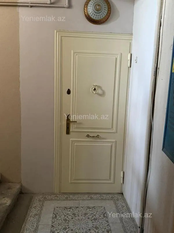 Satılır 3 otaqlı köhnə tikili 65 m²